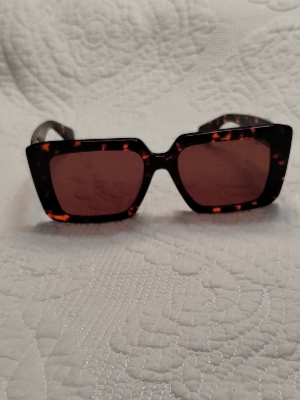 Freyrs Camilla Square Sunglasses - Brown Lenses